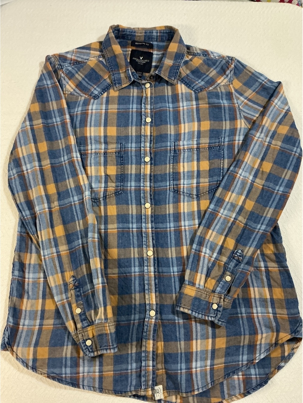 American Eagle women's Boyfriend Fit Plaid Button-Up Shirt
